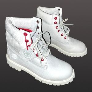 Timberland; Exotic White Serpant Boots limited Edition!